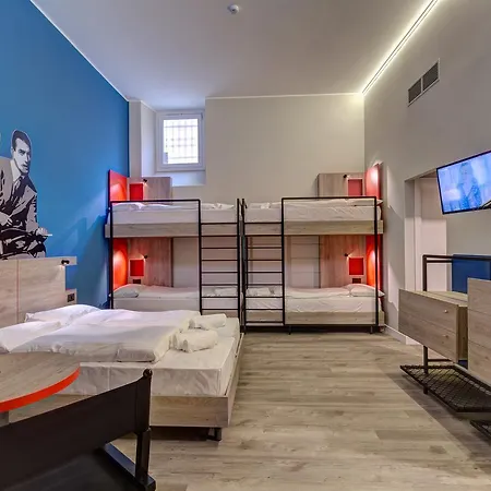 Meininger Termini Hotell 2*